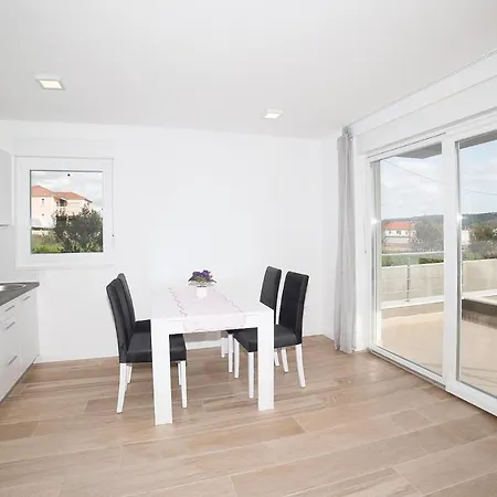 Lovely Apartment In Trogir With House Sea View