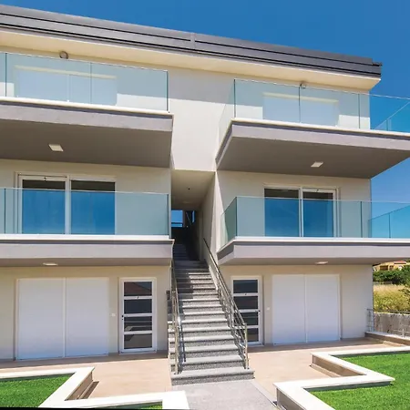 Two-bedroom In * Trogir